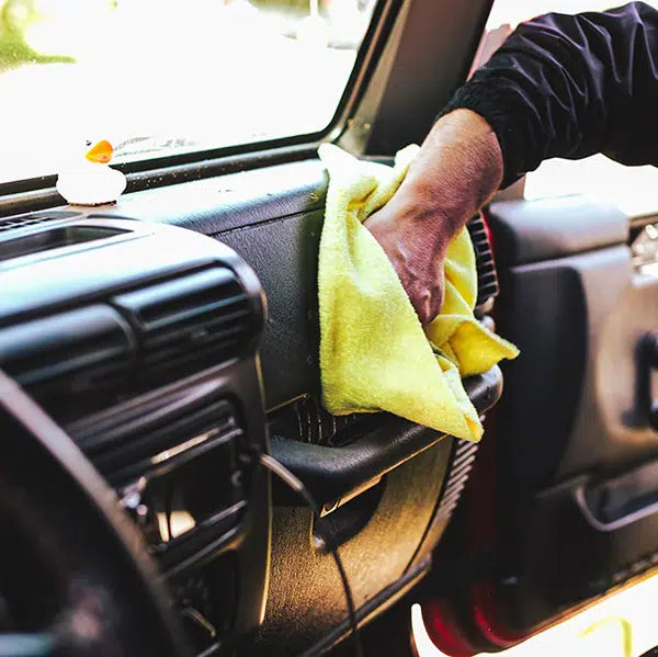 P&S Off Road – Cockpit Interior Cleaner